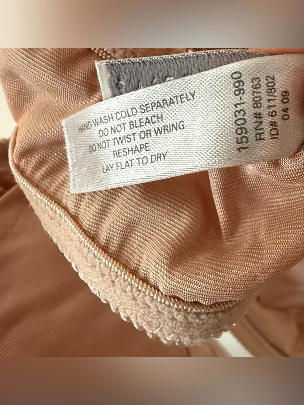 Victoria's Secret Nude Embroidered T-Back Padded Underwire Bra - Picture 12 of 13